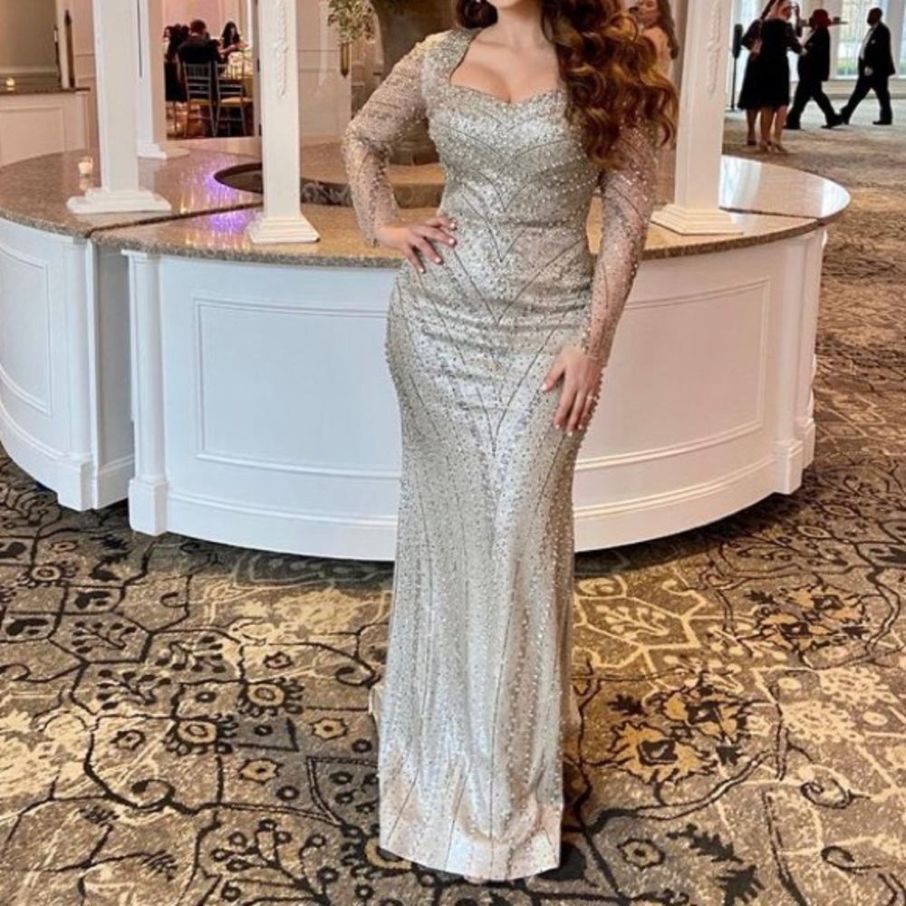 Terani Couture - Silver Beaded Dress - Size 10